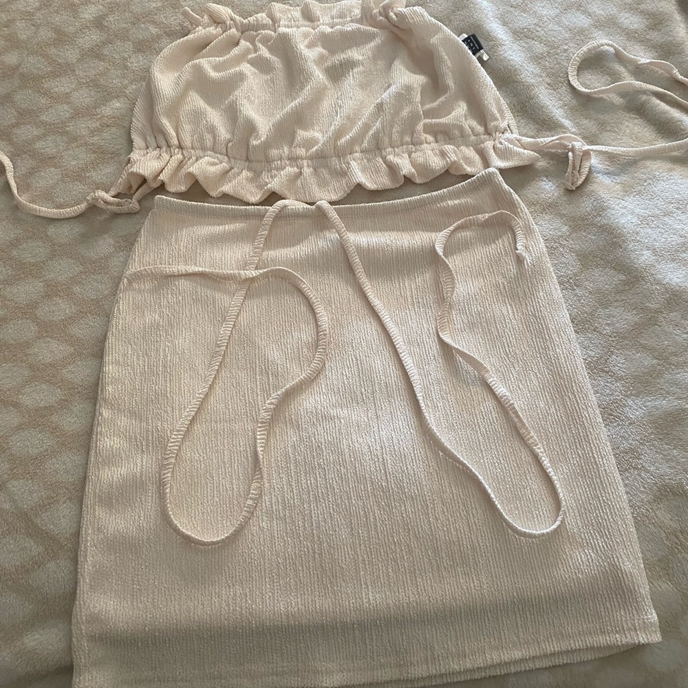 SHEIN Cream Textured Fabric